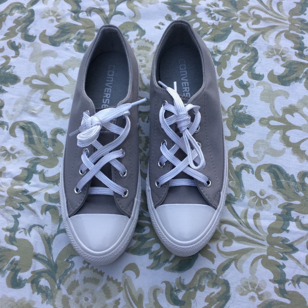 Unique Nylon Converse women’s 5